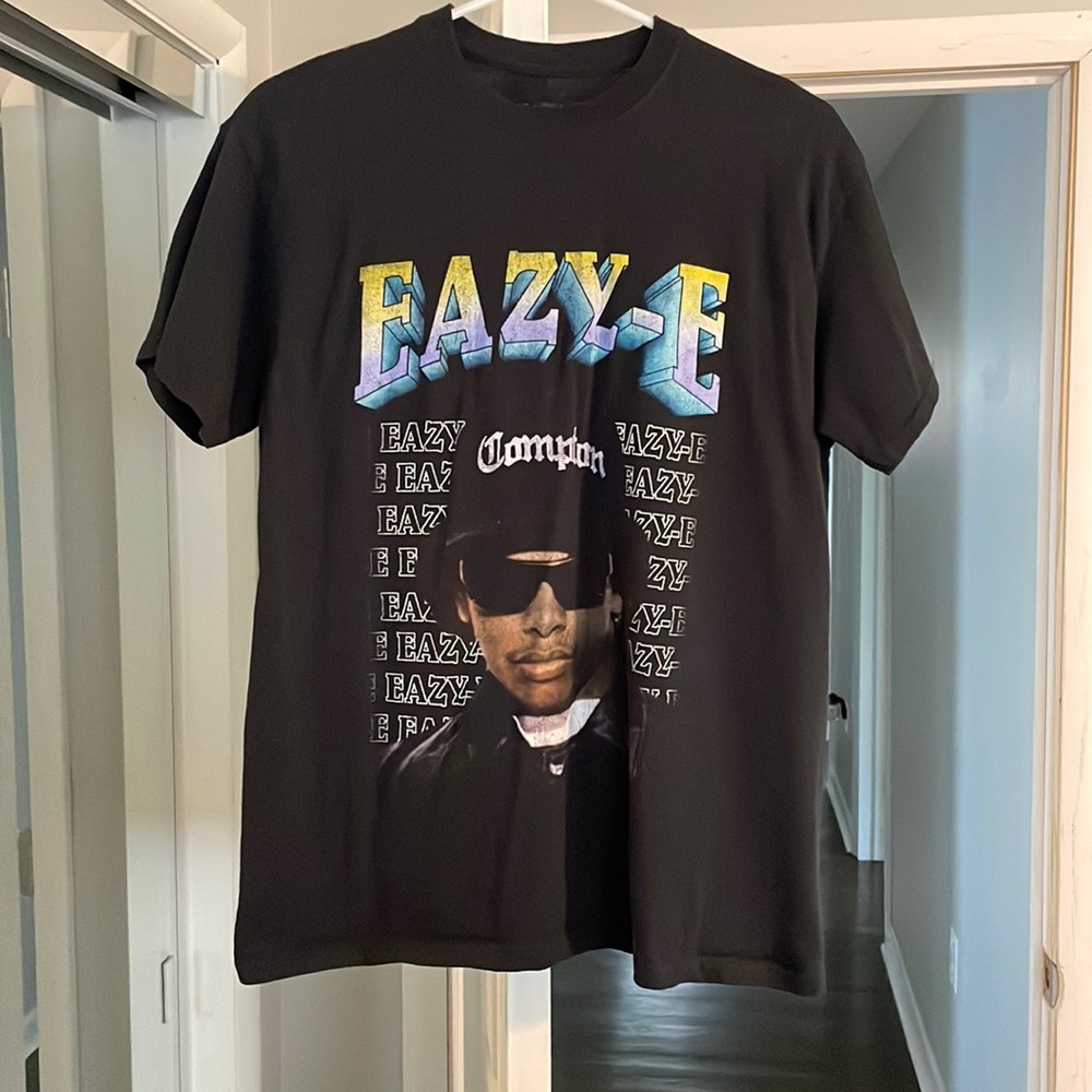 Like New Eazy-E Black Graphic T Shirt, Men’s Size Medium